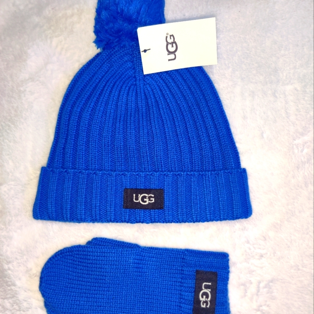 NWT UGG Beanie & Mittens - Picture 2 of 3